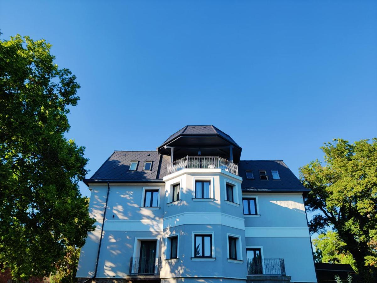 Villa Philip Noir Révfülöp Екстериор снимка
